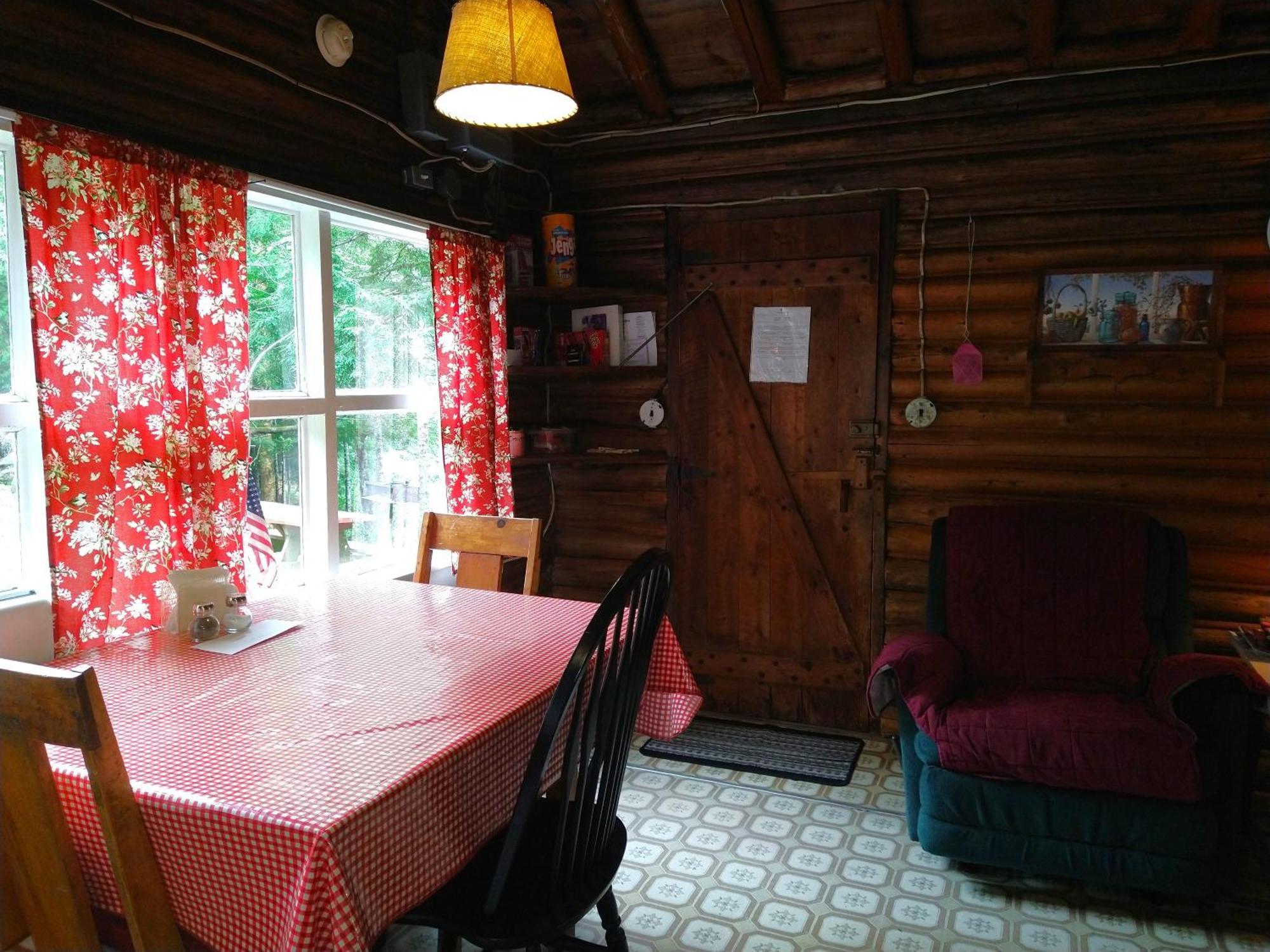 Robinson'S Cottages Township of Edmunds Екстериор снимка
